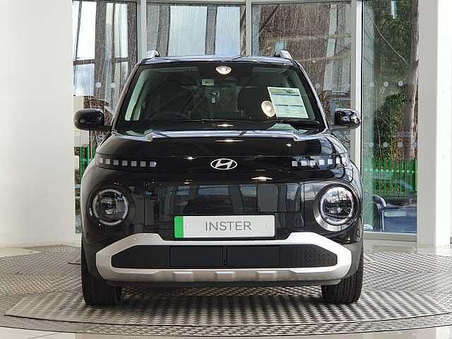Hyundai INSTER 85kW 02 49kWh 5dr Auto Black