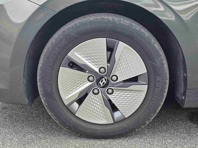 Hyundai IONIQ 1.6 GDi Hybrid Premium 5dr DCT Grey