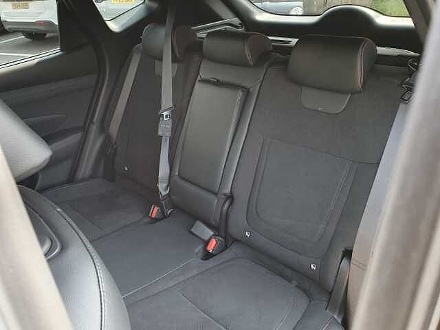 Hyundai TUCSON 1.6T Hybrid N Line 5dr Auto White