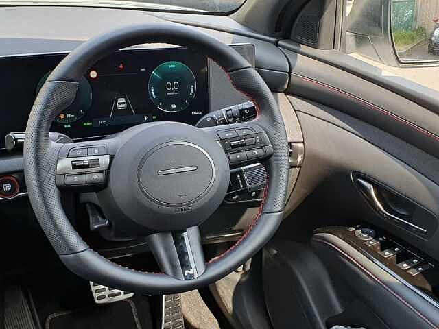 Hyundai TUCSON 1.6T Hybrid N Line 5dr Auto White