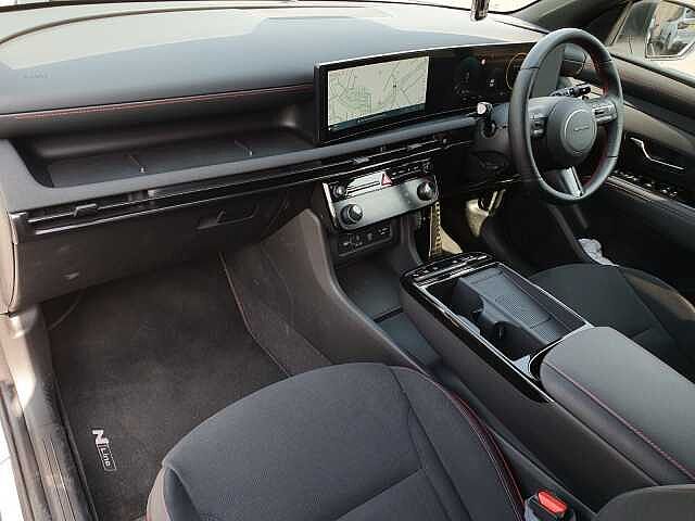 Hyundai TUCSON 1.6T Hybrid N Line 5dr Auto White