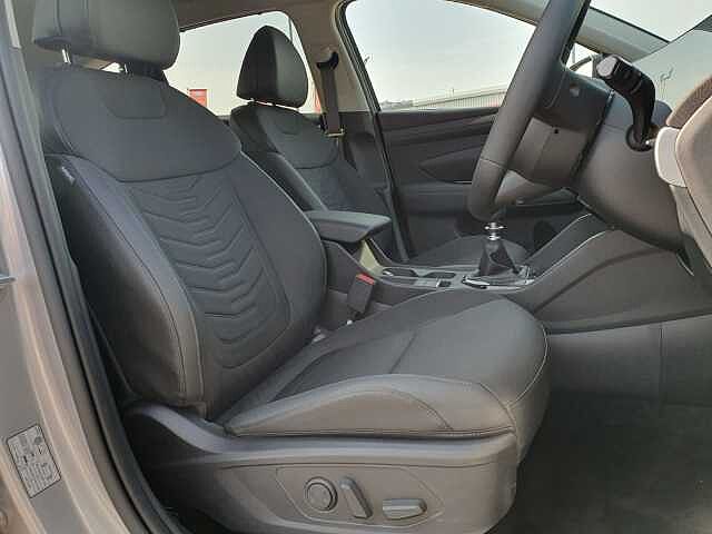 Hyundai TUCSON 1.6T Premium 5dr Silver