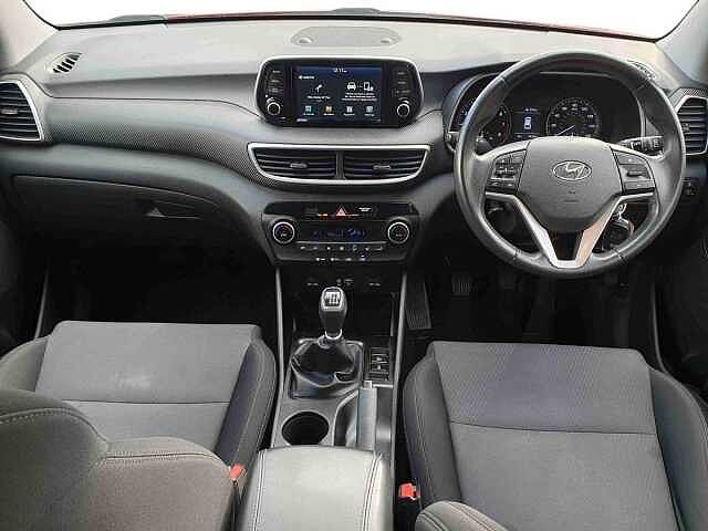 Hyundai TUCSON 1.6 GDi S Connect 5dr 2WD Red