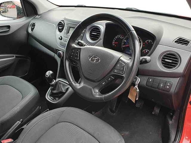 Hyundai i10 1.0 SE 5dr