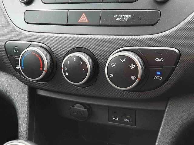 Hyundai i10 1.0 SE 5dr