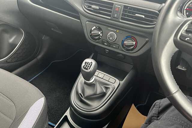 Hyundai I10 1.2 MPi SE Connect 5dr Intense Blue