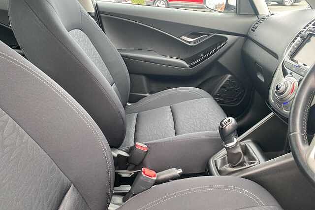 Hyundai ix20 1.6 SE Nav 5dr