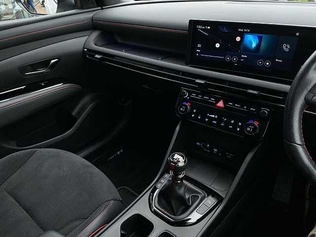 Hyundai TUCSON 1.6T N Line S 5Dr Atlas White