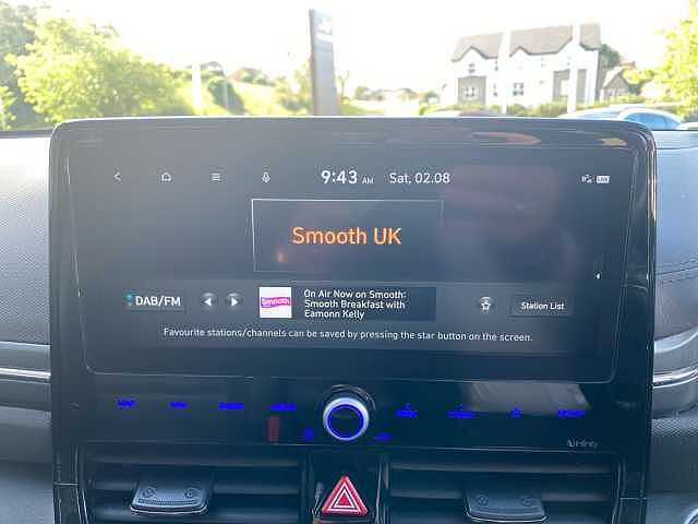 Hyundai IONIQ 100Kw Premium Se 38Kwh 5Dr Auto Polar White