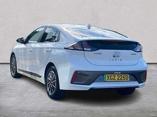 Hyundai IONIQ 100Kw Premium Se 38Kwh 5Dr Auto Polar White