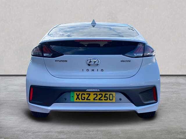 Hyundai IONIQ 100Kw Premium Se 38Kwh 5Dr Auto Polar White