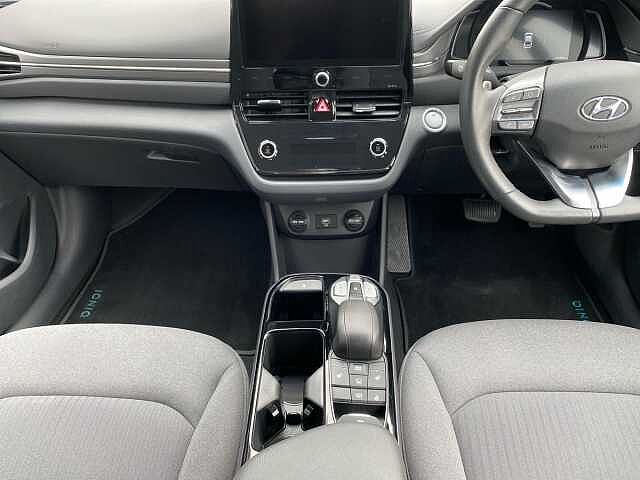 Hyundai IONIQ 100Kw Premium 38Kwh 5Dr Auto White