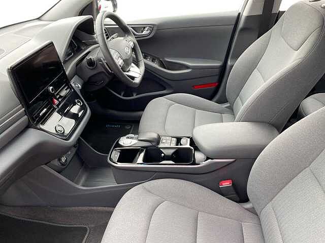 Hyundai IONIQ 100Kw Premium 38Kwh 5Dr Auto White