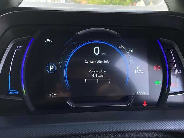 Hyundai IONIQ 100Kw Premium Se 38Kwh 5Dr Auto Polar White