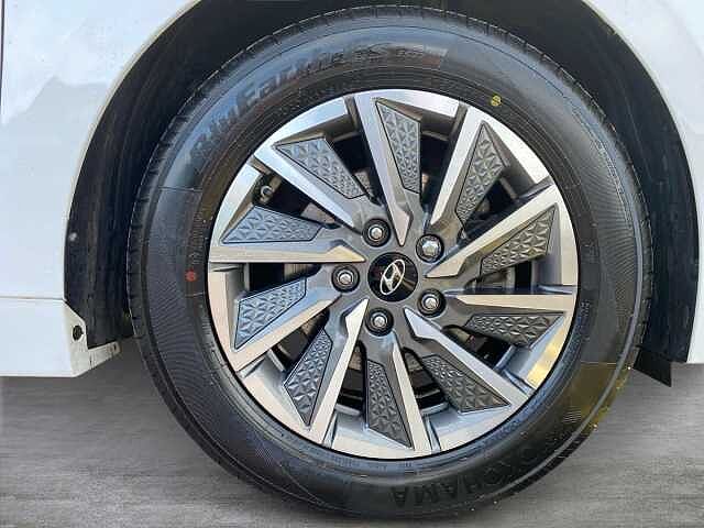 Hyundai IONIQ 100Kw Premium Se 38Kwh 5Dr Auto Polar White