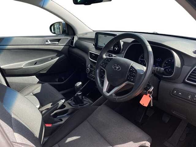 Hyundai TUCSON 1.6 Gdi Se Nav 5Dr 2Wd Blue