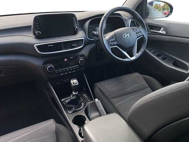 Hyundai TUCSON 1.6 Gdi Se Nav 5Dr 2Wd Blue