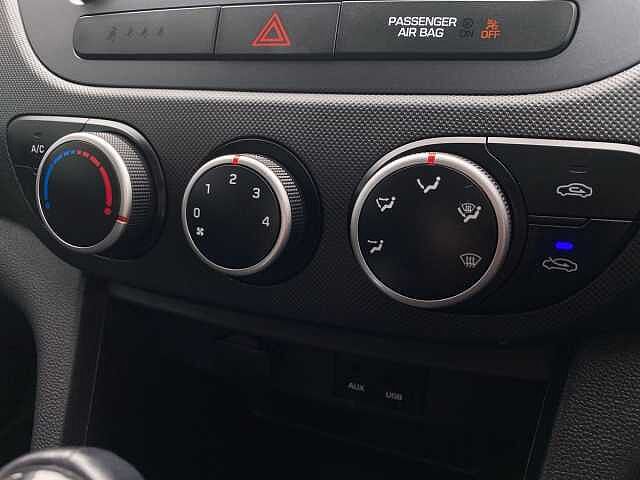 Hyundai I10 1.2 Se 5Dr Auto Red Passion