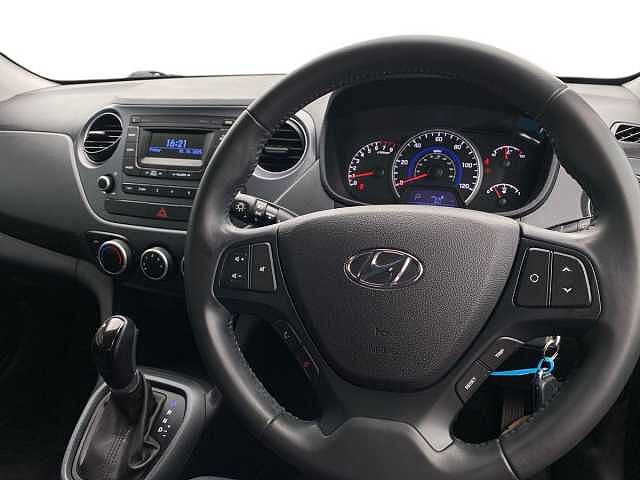 Hyundai I10 1.2 Se 5Dr Auto Red Passion