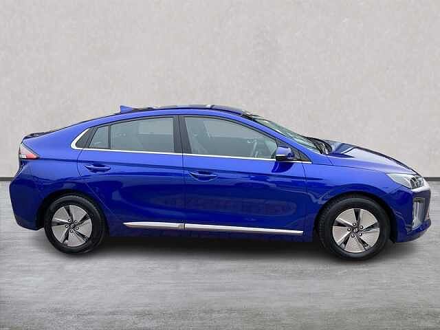 Hyundai IONIQ 1.6 Gdi Hybrid Premium 5Dr Dct Blue