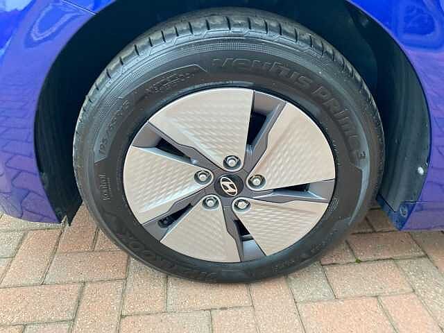 Hyundai IONIQ 1.6 Gdi Hybrid Premium 5Dr Dct Blue