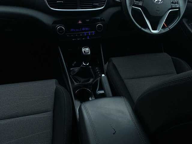 Hyundai TUCSON 1.6 Gdi Se Nav 5Dr 2Wd