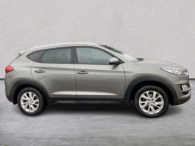 Hyundai TUCSON 1.6 Gdi Se Nav 5Dr 2Wd