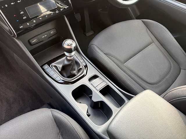 Hyundai TUCSON 1.6 T-Gdi Se Connect Suv 5Dr Petrol Manual Euro 6 (S/S) (150 Ps) Dark Knight Grey