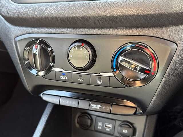 Hyundai I20 1.2 Se Hatchback 5Dr Petrol Manual Euro 6 (84 Ps)