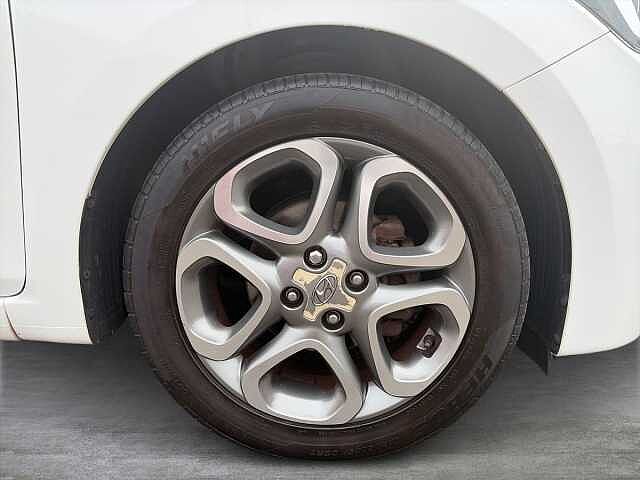 Hyundai I20 1.2 Play Hatchback 5Dr Petrol Manual Euro 6 (S/S) (84 Ps)