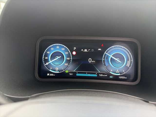 Hyundai KONA 64Kwh Premium Suv 5Dr Electric Auto (10.5Kw Charger) (204 Ps) Ultimate Red