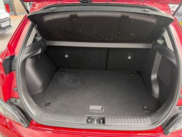 Hyundai KONA 64Kwh Premium Suv 5Dr Electric Auto (10.5Kw Charger) (204 Ps) Ultimate Red