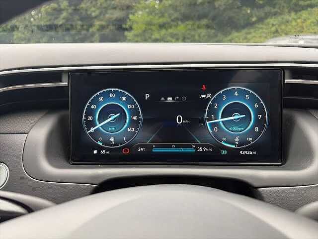 Hyundai TUCSON 1.6 T-Gdi Mhev Premium Suv 5Dr Petrol Hybrid Dct Euro 6 (S/S) (150 Ps) Shimmering Silver