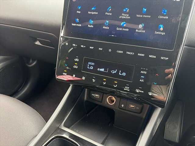 Hyundai TUCSON 1.6 T-Gdi Mhev Premium Suv 5Dr Petrol Hybrid Dct Euro 6 (S/S) (150 Ps) Shimmering Silver