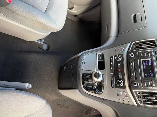 Hyundai I800 2.5 Crdi Se Mpv 5Dr Diesel Manual Euro 6 (136 Ps)