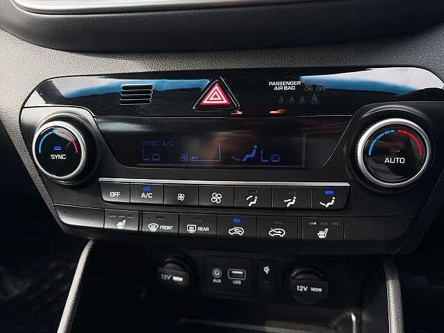 Hyundai TUCSON 1.6 Gdi Premium Suv 5Dr Petrol Manual Euro 6 (S/S) (132 Ps)