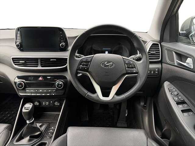 Hyundai TUCSON 1.6 Gdi Premium Suv 5Dr Petrol Manual Euro 6 (S/S) (132 Ps)