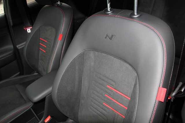 Hyundai KONA 1.6T 138 N Line S 5dr DCT Black