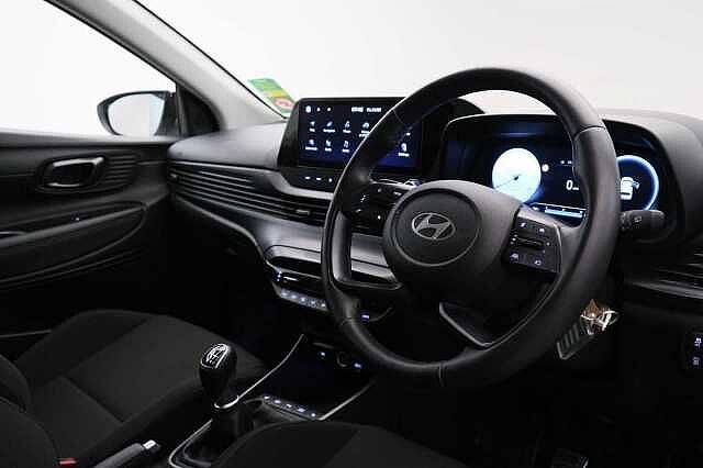 Hyundai TUCSON 1.6 TGDi Hybrid 230 Premium 5dr 2WD Auto White