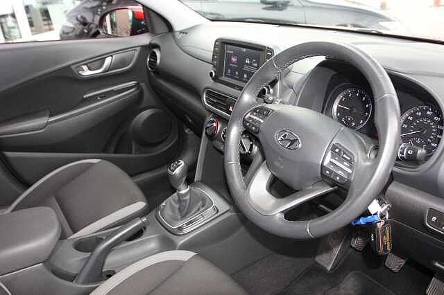 Hyundai KONA 1.0T GDi Play Edition 5dr Red