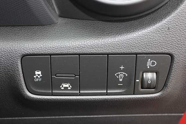 Hyundai KONA 1.0T GDi Play Edition 5dr Red