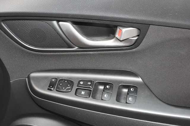 Hyundai KONA 1.0T GDi Play Edition 5dr Red