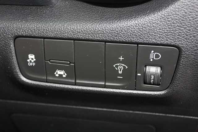 Hyundai KONA 1.0T GDi Play Edition 5dr Red