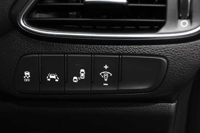 Hyundai i30 1.4T GDI Premium SE 5dr