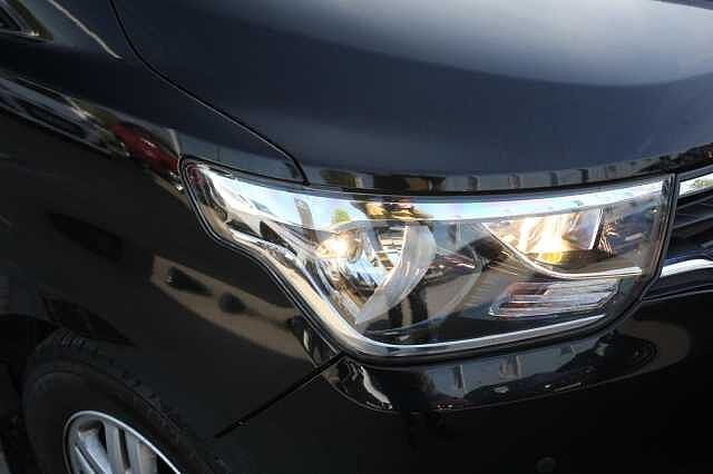 Hyundai i800 2.5 CRDi SE Nav 5dr