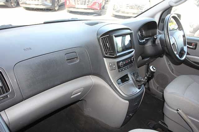 Hyundai i800 2.5 CRDi SE Nav 5dr