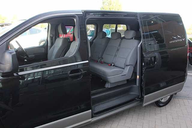 Hyundai i800 2.5 CRDi SE Nav 5dr