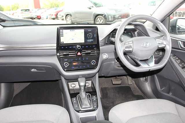 Hyundai IONIQ 1.6 GDi Hybrid 1st Edition 5dr DCT