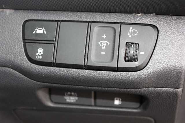 Hyundai IONIQ 1.6 GDi Hybrid 1st Edition 5dr DCT