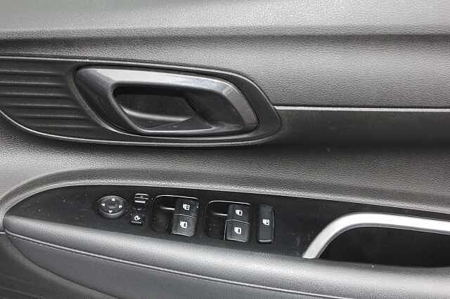 Hyundai BAYON 1.0 TGDi 48V MHEV Premium 5dr